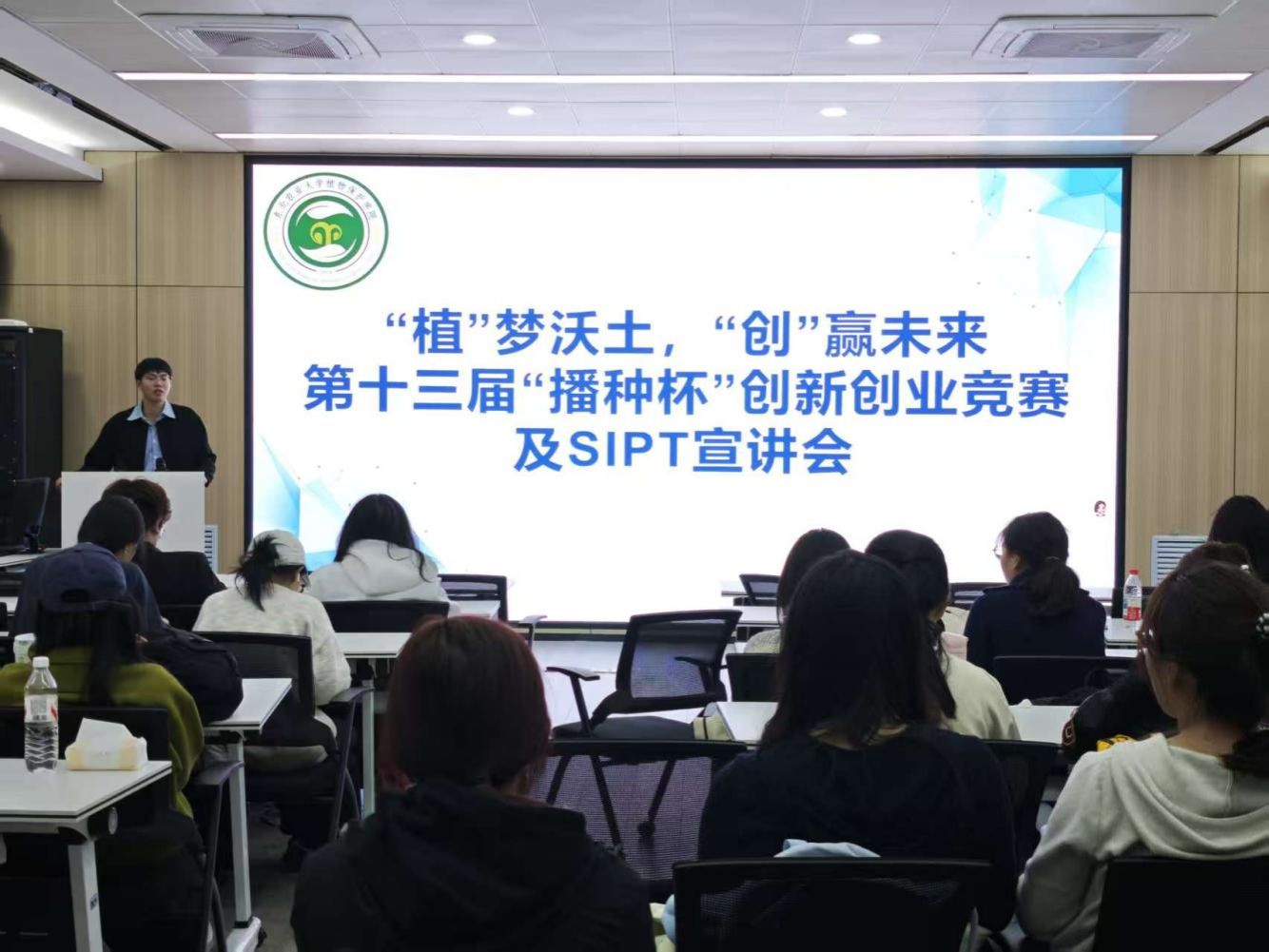 61b06e9a69ed117c858a35aa75dd1755